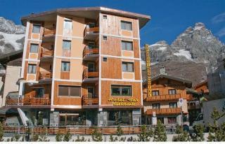 Sporting Hotel Breuil-Cervinia Esterno foto